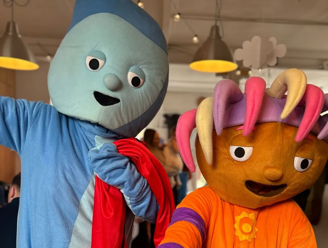 https://beentertained.premiumproductions.co.uk/wp-content/uploads/2026/01/Acts-Mascots-Iggle-Piggle-1.webp