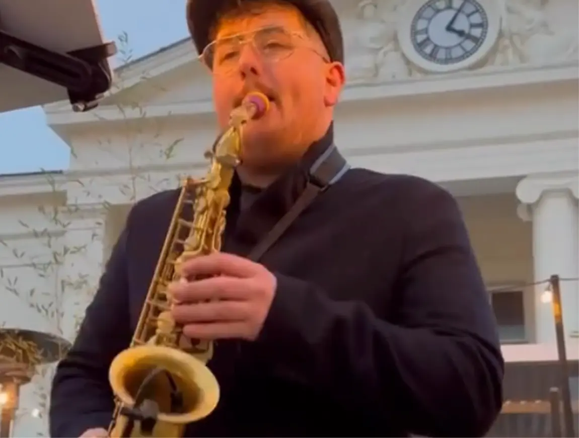 https://beentertained.premiumproductions.co.uk/wp-content/uploads/2026/01/Acts-Musicians-Saxophonists-1.webp